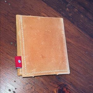 Oliberte ultra Slim Trifold leather wallet NWOT Legacy item Travel with Pride